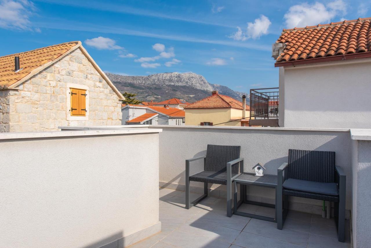 Apartmani Mara Kaštela エクステリア 写真